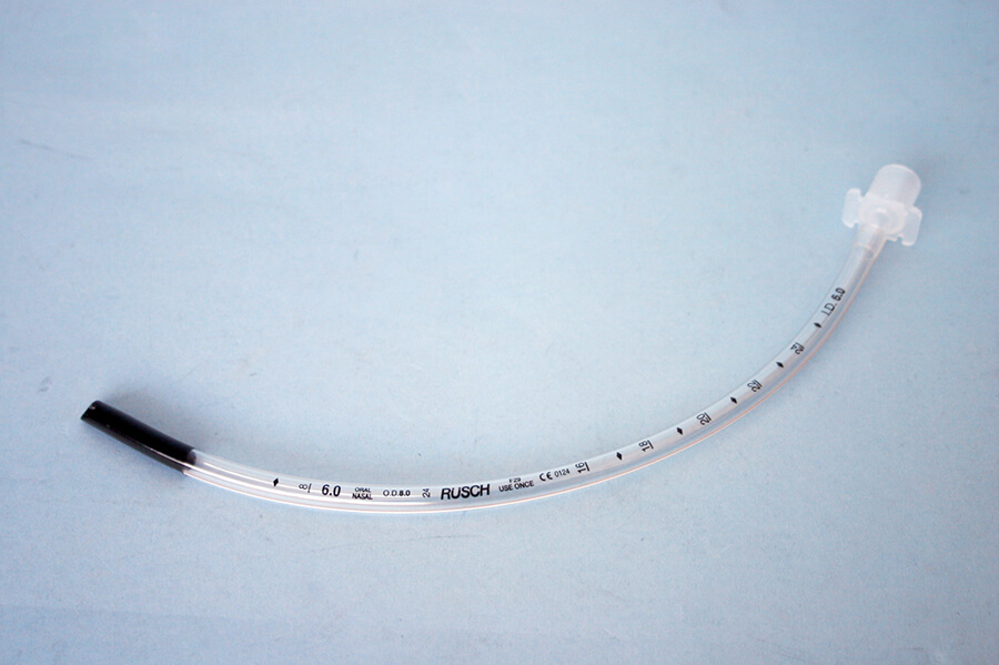 Endotrachealtubus SafetyClear Murphy 2,0 CH 8 steril